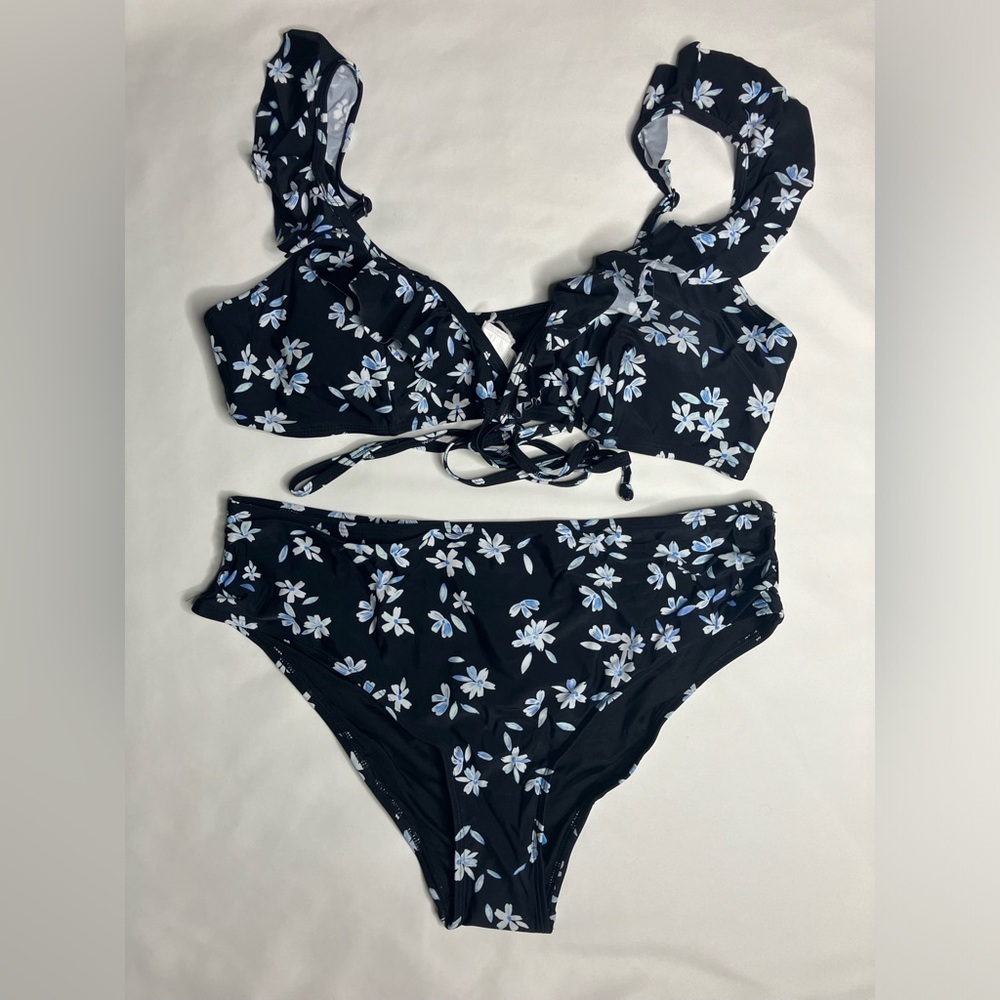 Floral Ruffle Bikini NWT Large
